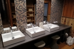 Eko-in-Bathroom