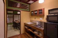 Hisago-Uma-Kitchen