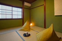 Hisago-Uma-Room