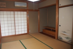 Nonomura-Family-Room